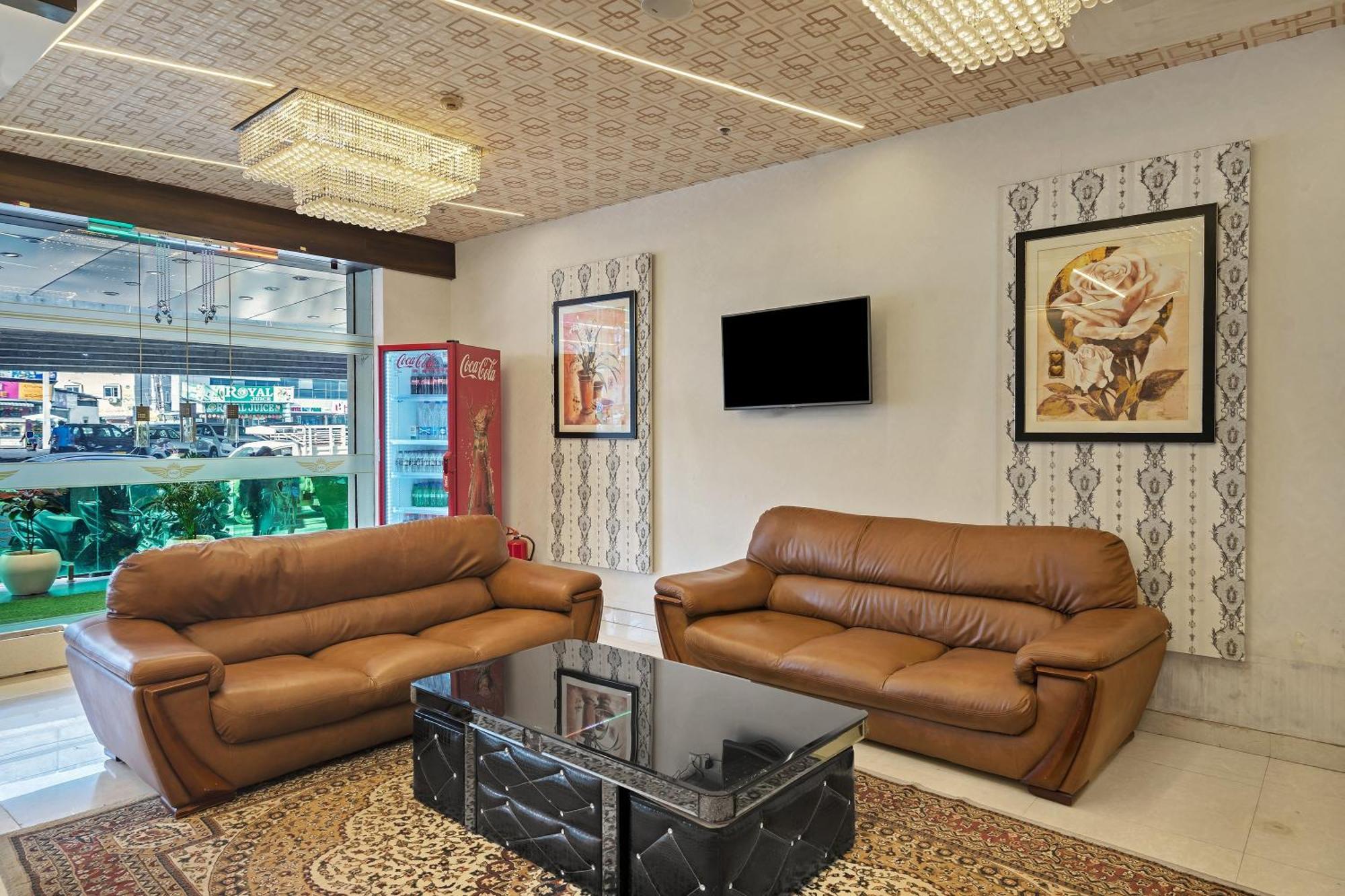 Hotel Sm Deccan Park 샴샤바드 외부 사진