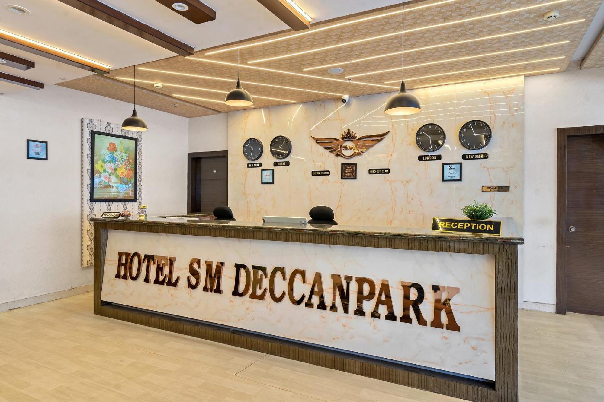 Hotel Sm Deccan Park 샴샤바드 외부 사진