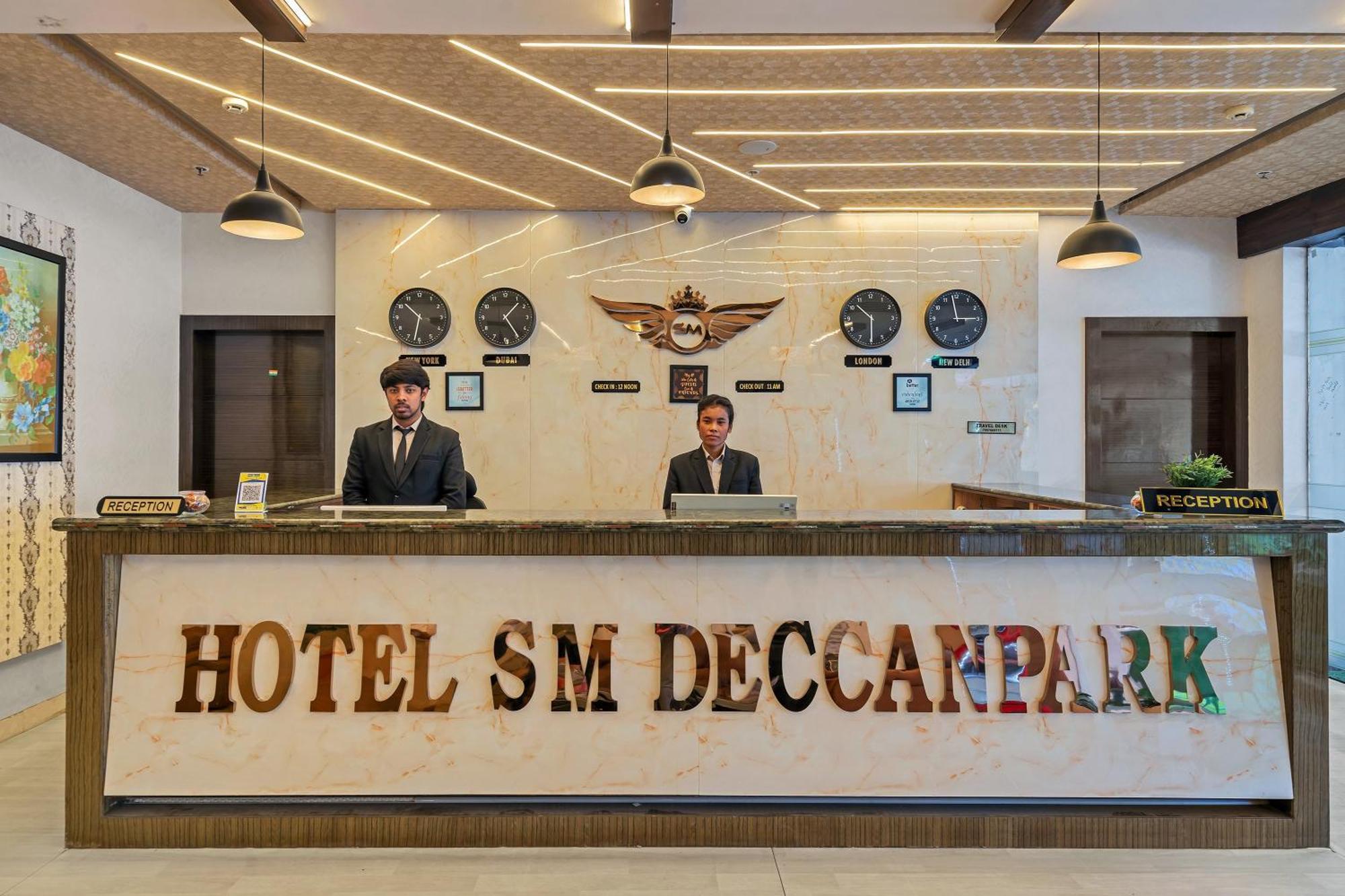 Hotel Sm Deccan Park 샴샤바드 외부 사진